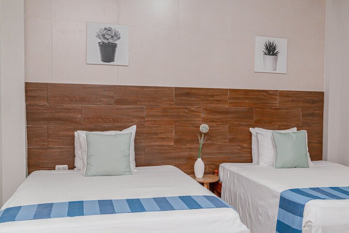 Room 3 of 28