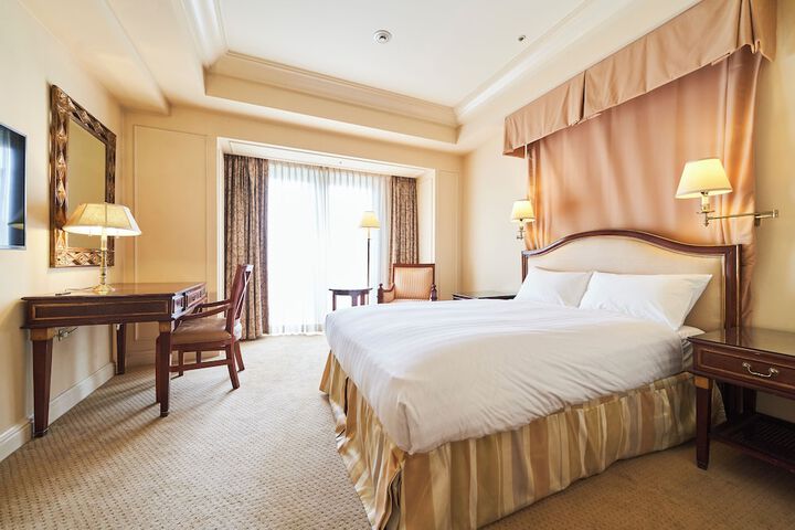 Room 15 of 95