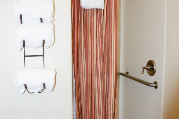 Room 49 of 61