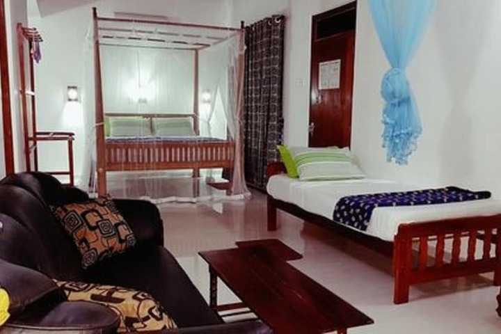 Room 19 of 74