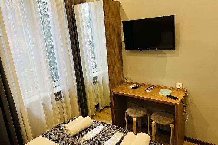 Room 17 of 41