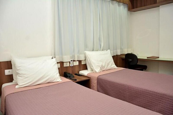 Room 22 of 50