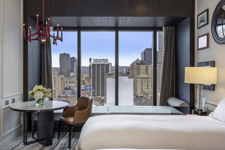 Room 21 of 122