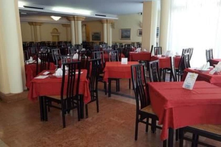 Dining Photos