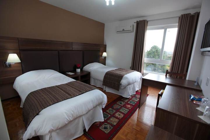 Room 2 of 22