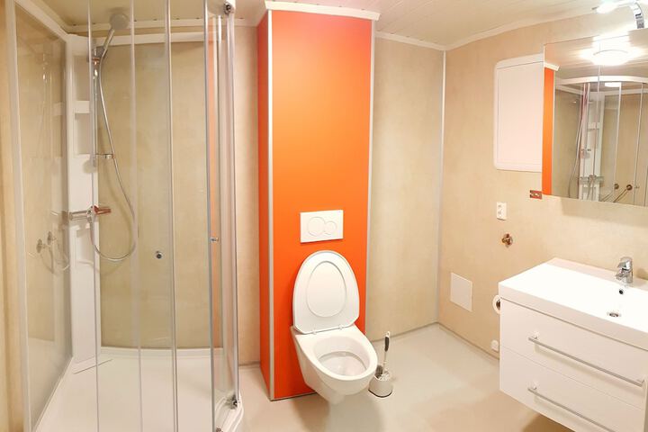 Room 16 of 27