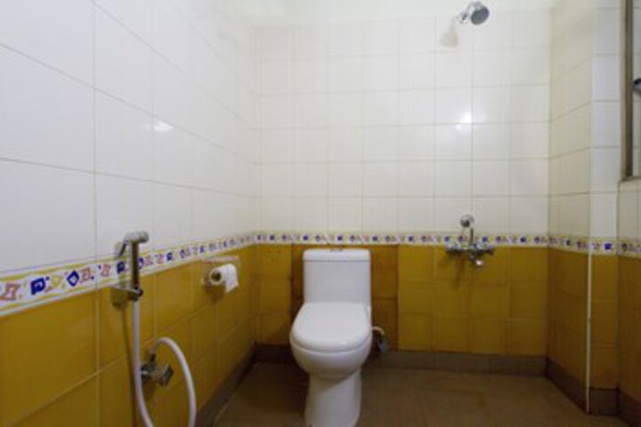 Room 8 of 30