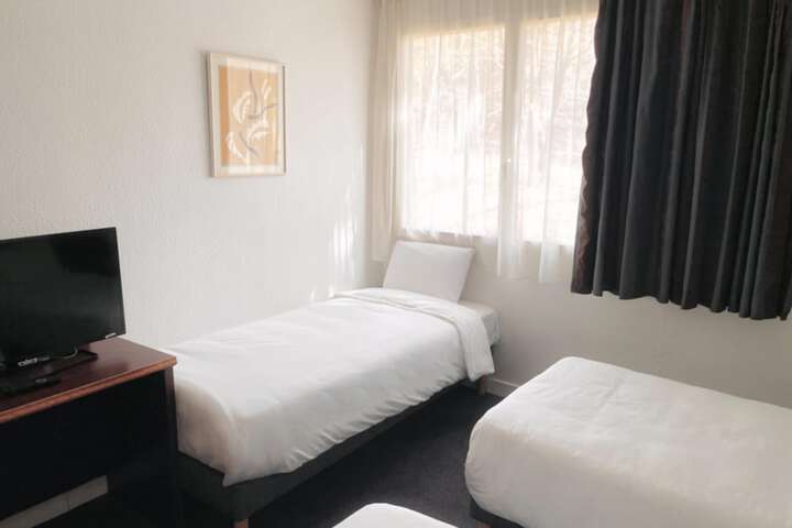 Room 21 of 53
