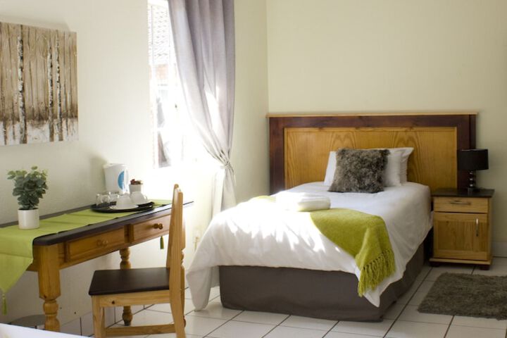 Room 15 of 44