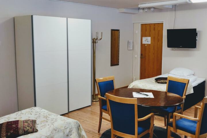 Room 8 of 19