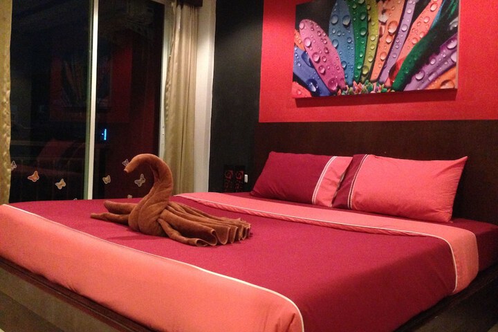 Room 9 of 29