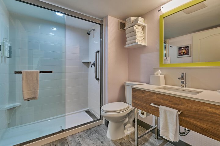 Bathroom shower
