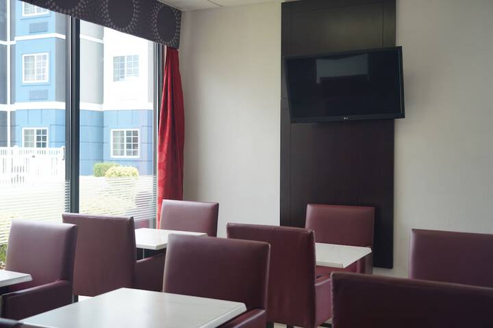 Hotel Interior 5 of 41