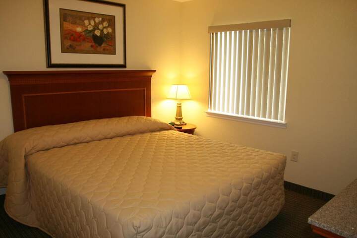 Room 5 of 38
