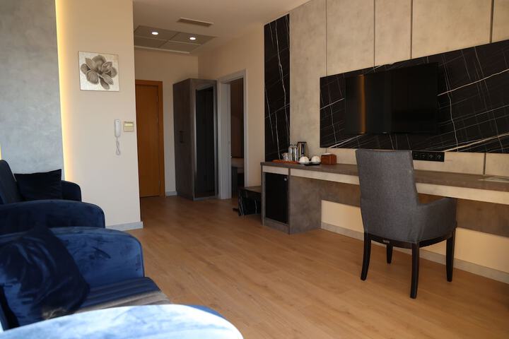 Room 57 of 108