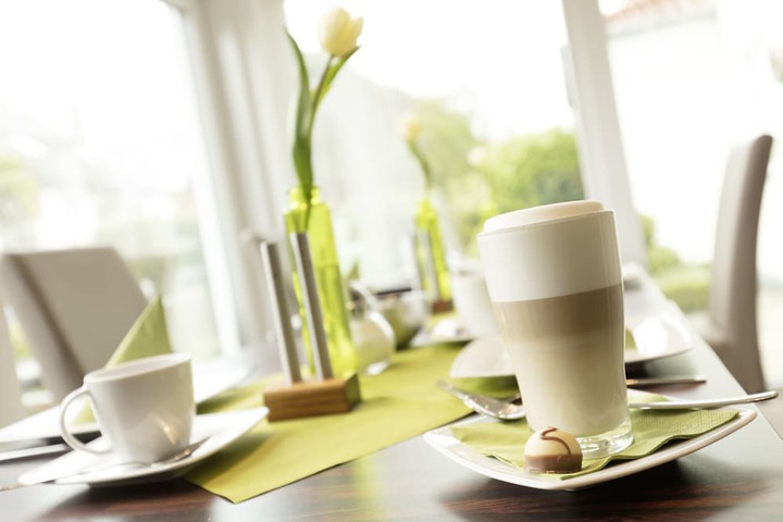 Breakfast/Coffee Service 31 of 44
