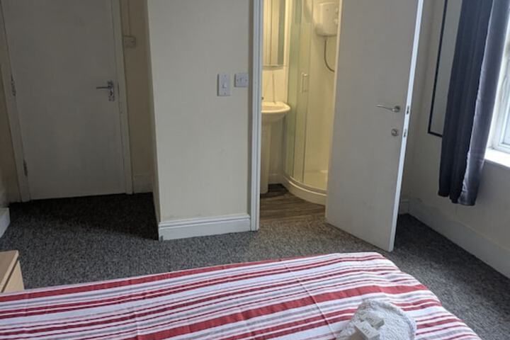 Room 20 of 27
