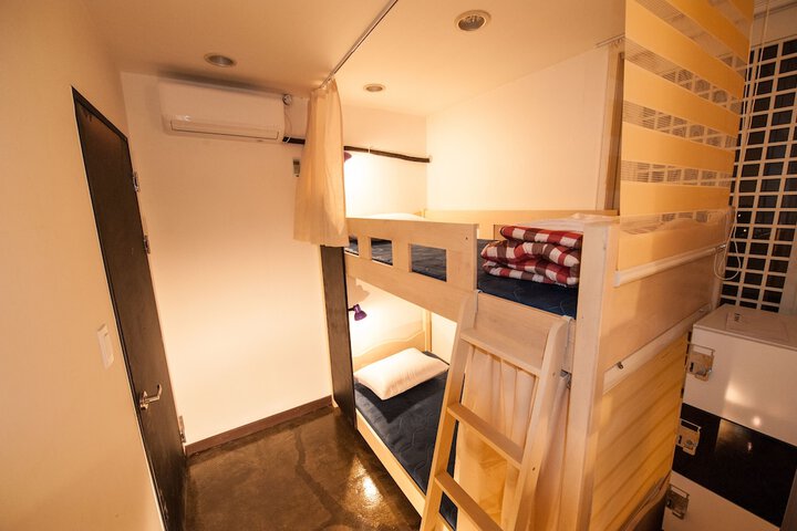 Room 8 of 151