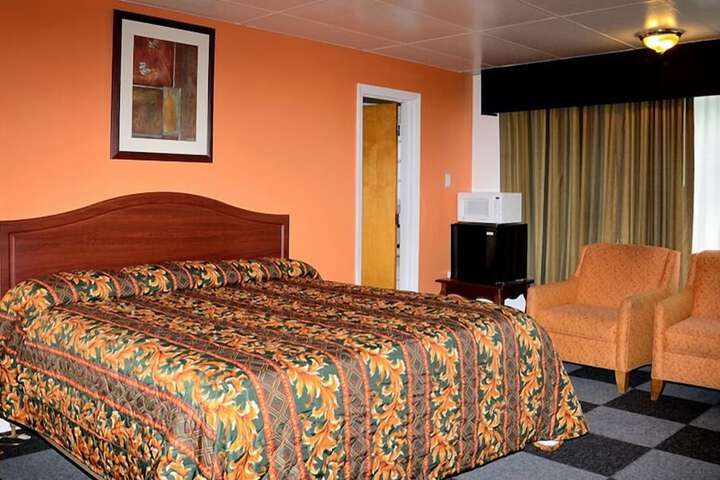 Room 13 of 42