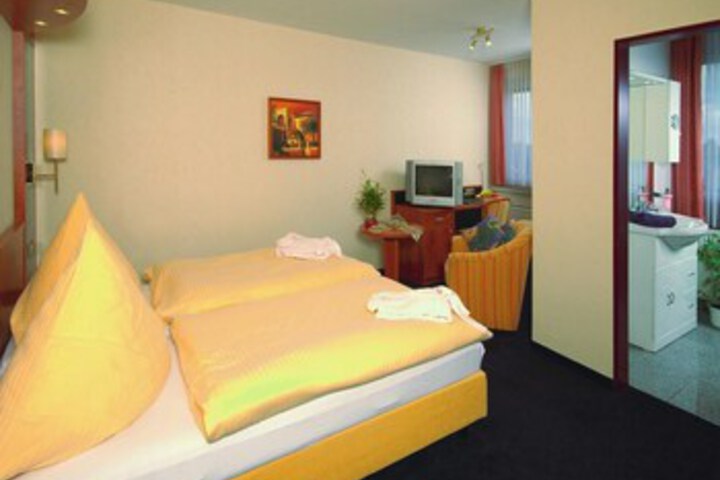 Room 37 of 50