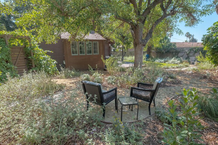 Property Grounds 16 of 18