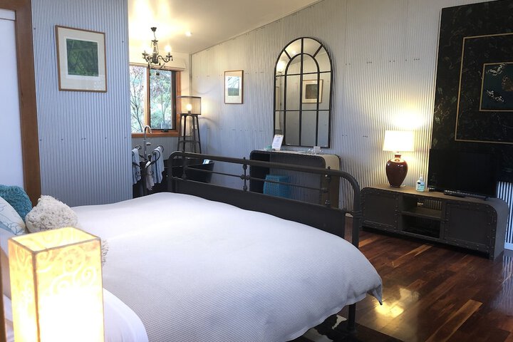 Room 9 of 63