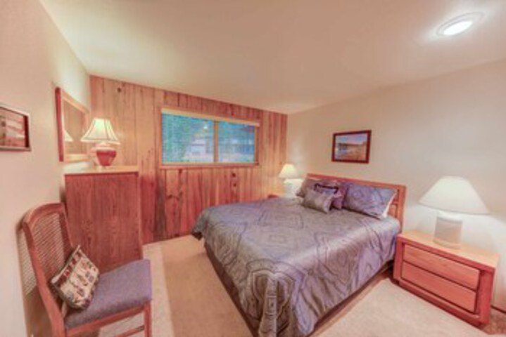 Room 37 of 41