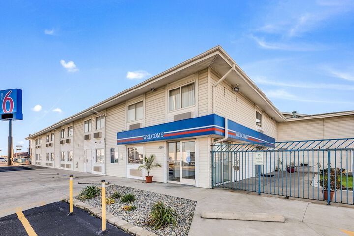 Hotel 128 of 132
