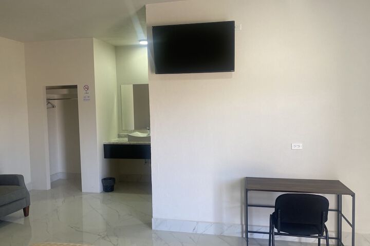 Room 29 of 211