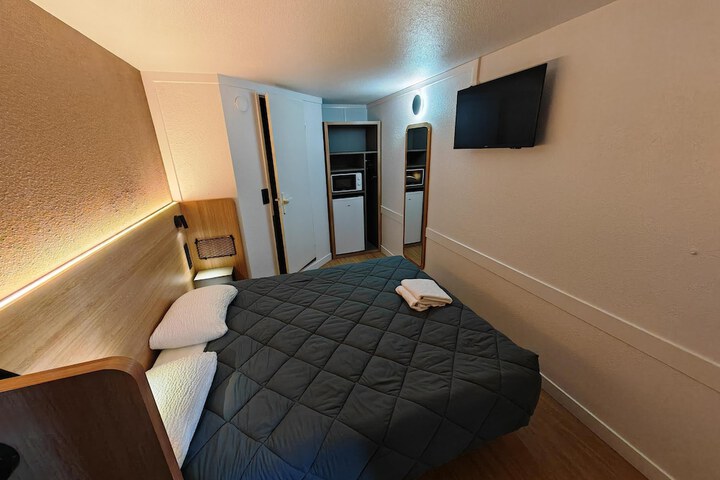 Room 22 of 48