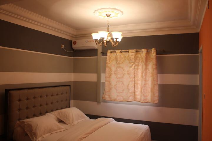 Room 30 of 58