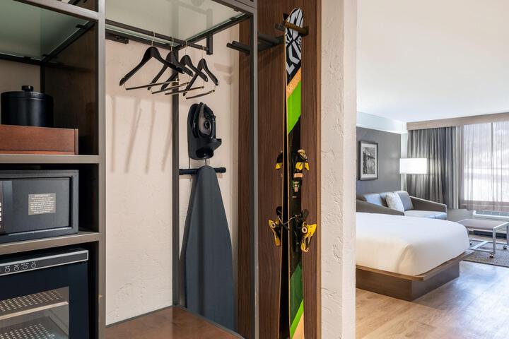 Room 173 of 180