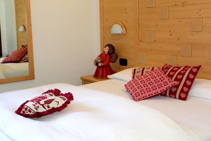 Room 8 of 45