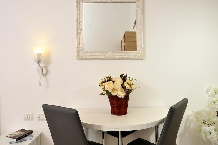 Room 12 of 54