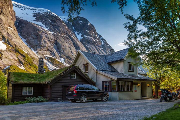 Exterior of Lunde Turiststasjon