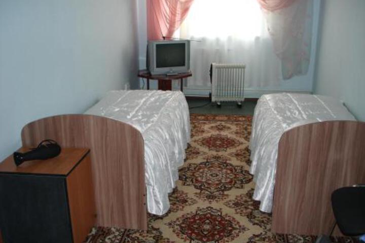Room 37 of 37