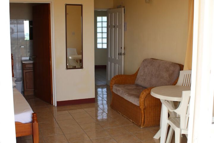 Room 4 of 70