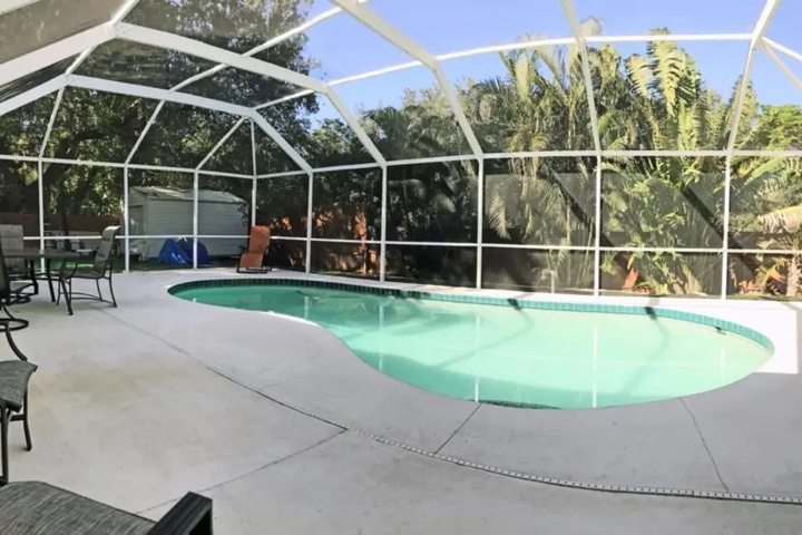 Pool 9 of 18