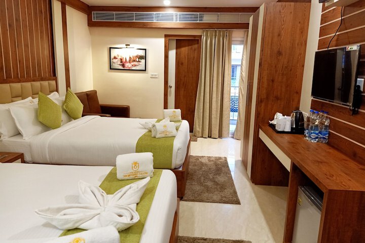 Room 12 of 39