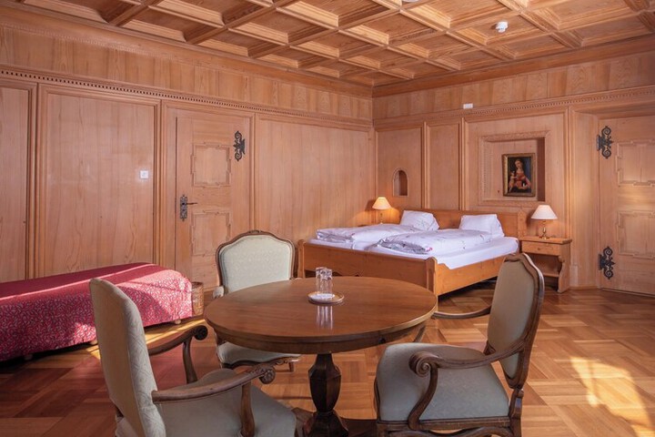 Room 41 of 103