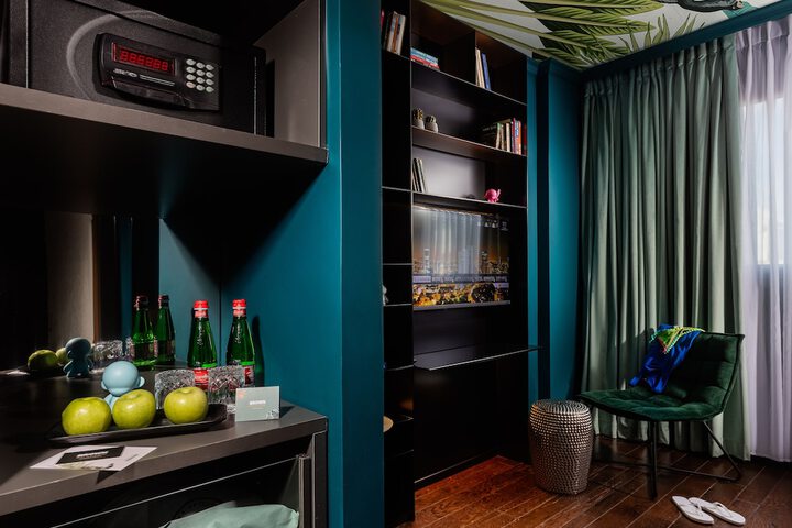 Room amenity