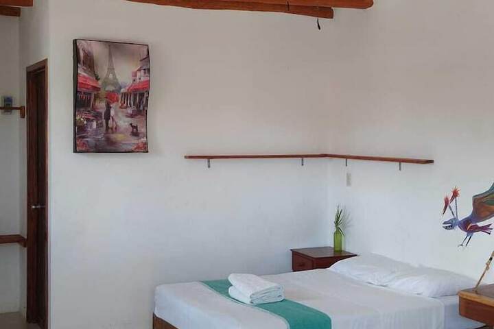 Room 5 of 11