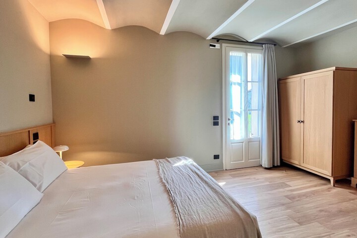 Room 35 of 82