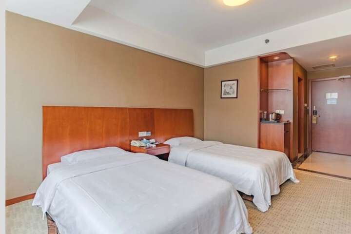 Room 15 of 58