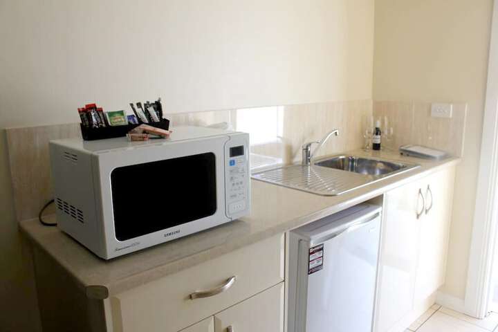 Room 3 of 157