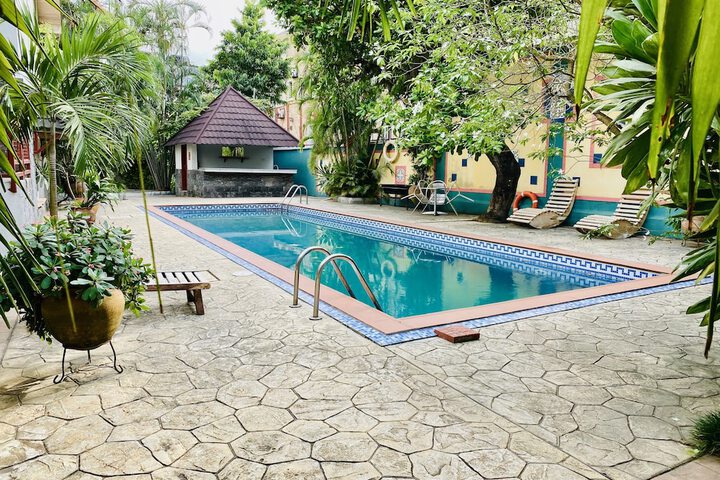 Pool 47 of 110