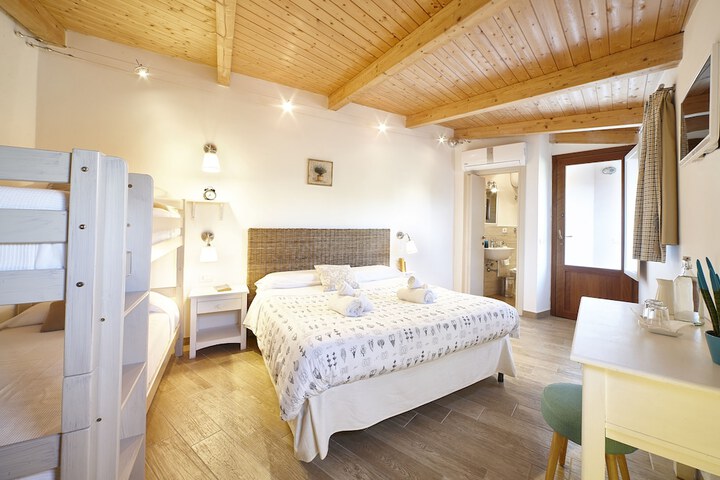 Room 7 of 26