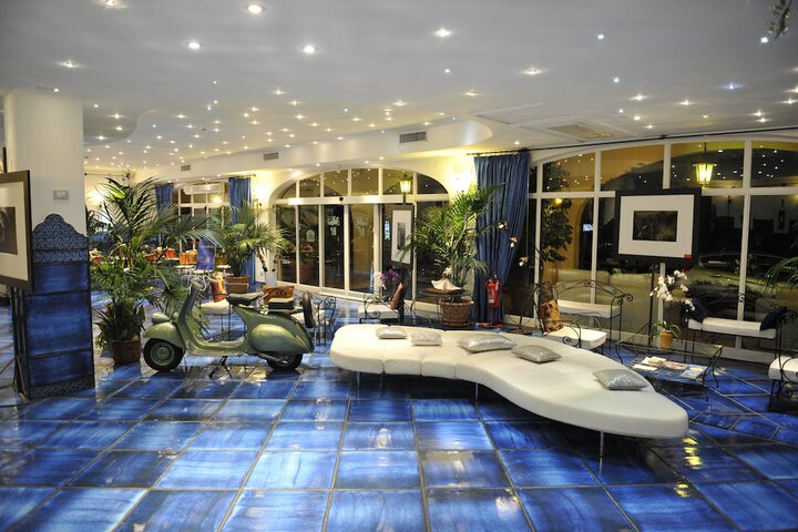 Hotel Interior 18 of 278