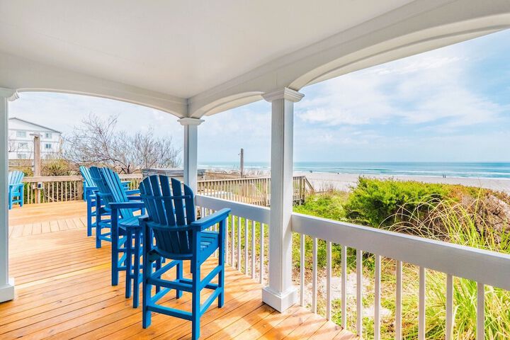 Surfside Cottage by Topsail Realty