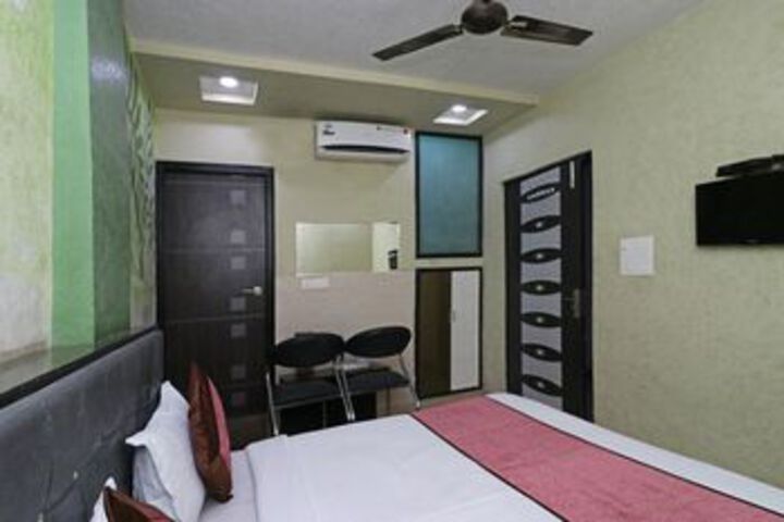 Room 14 of 25